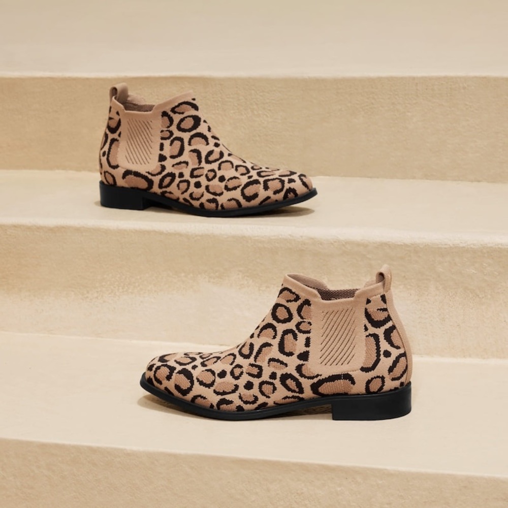 VIVAIA Square-Toe Water-Repellent Ankle Boots (Ryan Pro) Dark Leopard 6.5